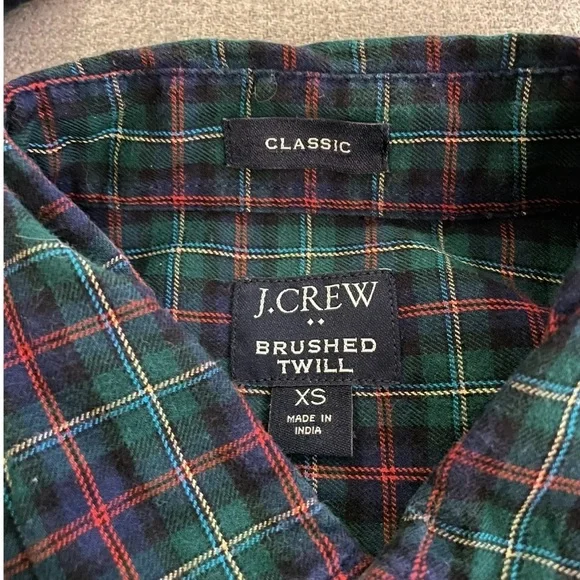 Men’s XS J. Crew Classic Brushed Twill Button Down - Picture 3 of 3